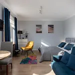 Dzīvoklis Great Location - 5min To Old Town Riga