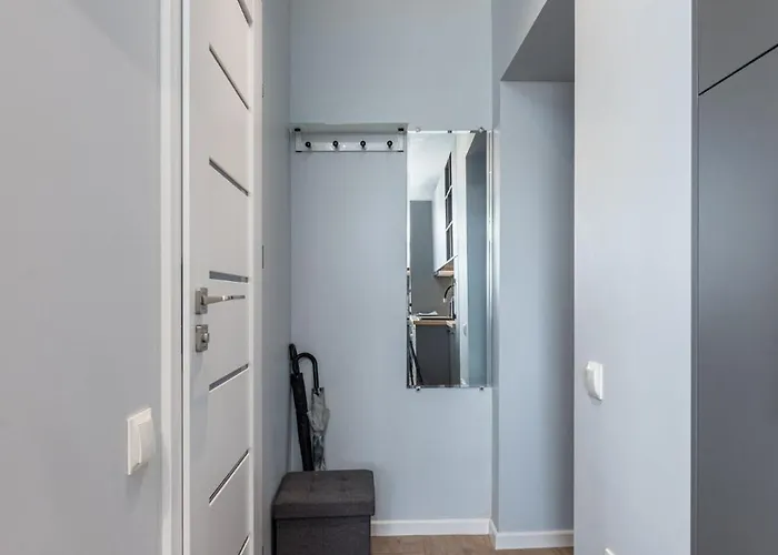 Апартаменты Great Location - 5min To Old Town