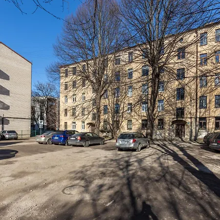 Great Location - 5min To Old Town Рига